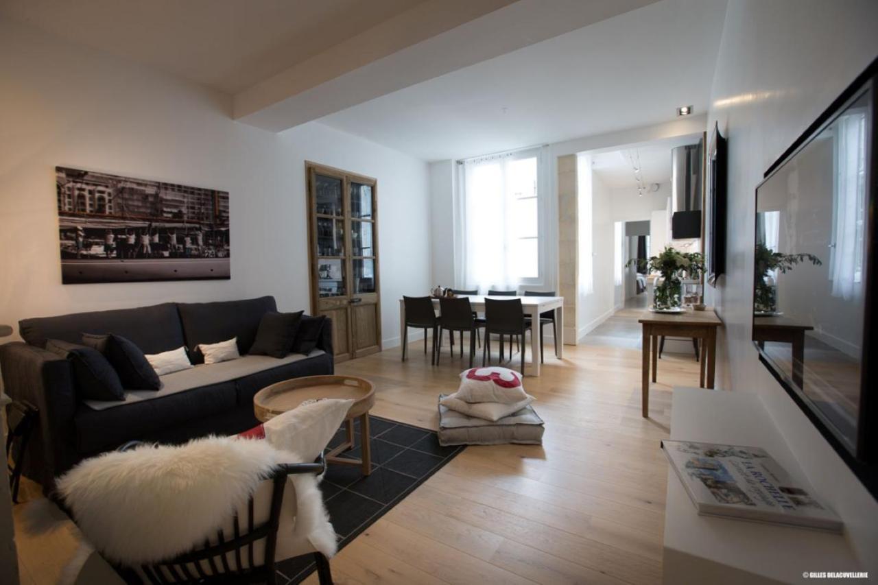 L'Appartement : Location Les Merciers. ラ・ロシェル エクステリア 写真